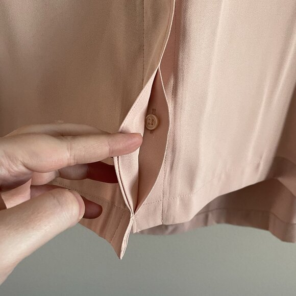 White House Black Market XS Pink Relaxed Button Front Long Sleeve Soft Shirt NWT - Picture 4 of 14